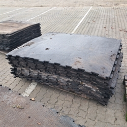 113 stk. brugte gummimåtter 25mm. 160x124 cm. G111